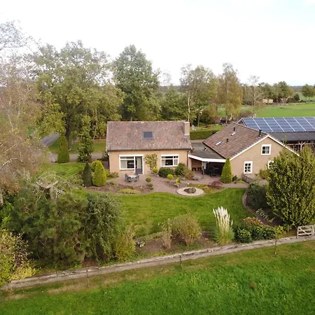 Oostendorp Nyaraló *